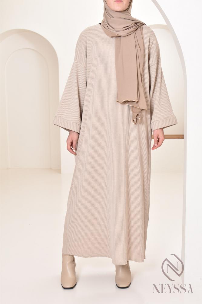 Houda oversized velvet abaya