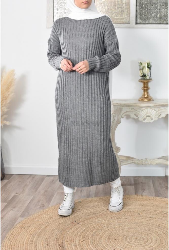 Robe longue en laine pour femme voilée