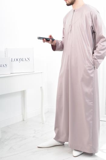 Emirati Qamis nude Harun