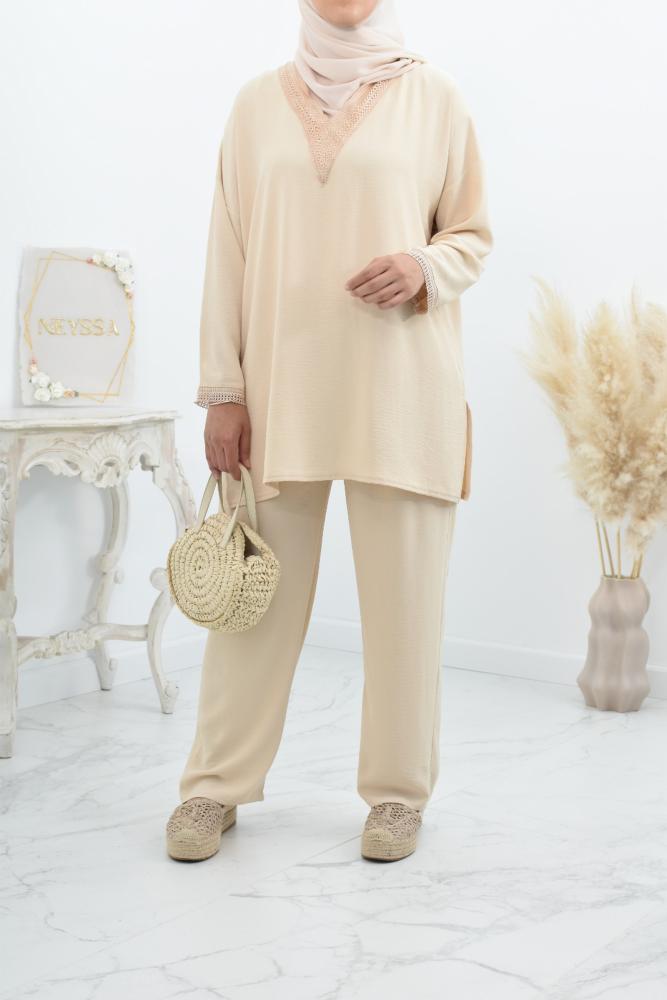 Perfect for summer, an embroidered, flowing and loose-fitting outfit